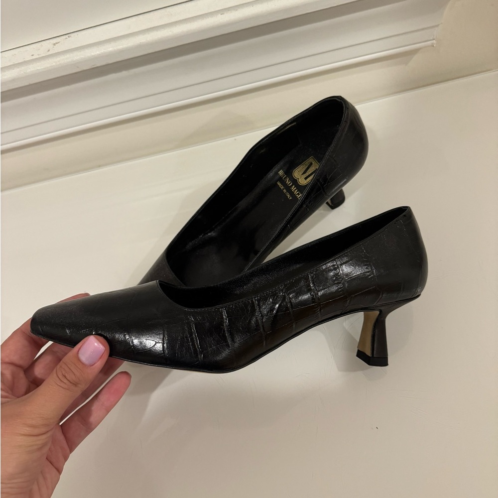 Bruno Magli pumps, genuine leather, made in Italy